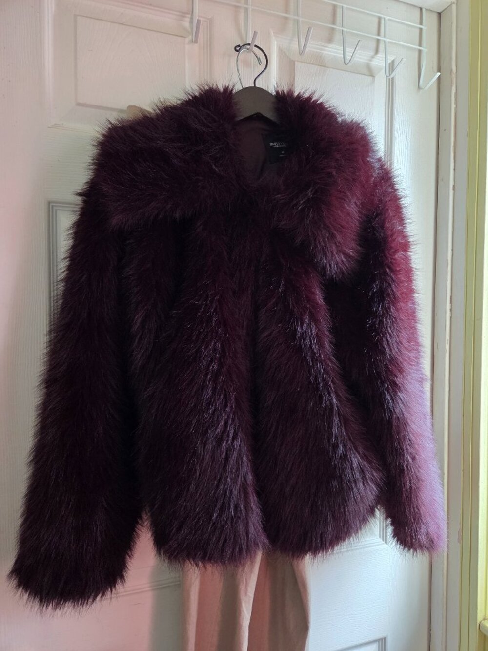 Simply VERA WANG Size M lined jacket Excllnt! burgundy faux fur w/SNAPS classy~